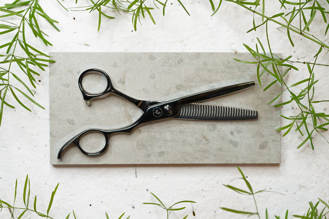 texturizing scissors