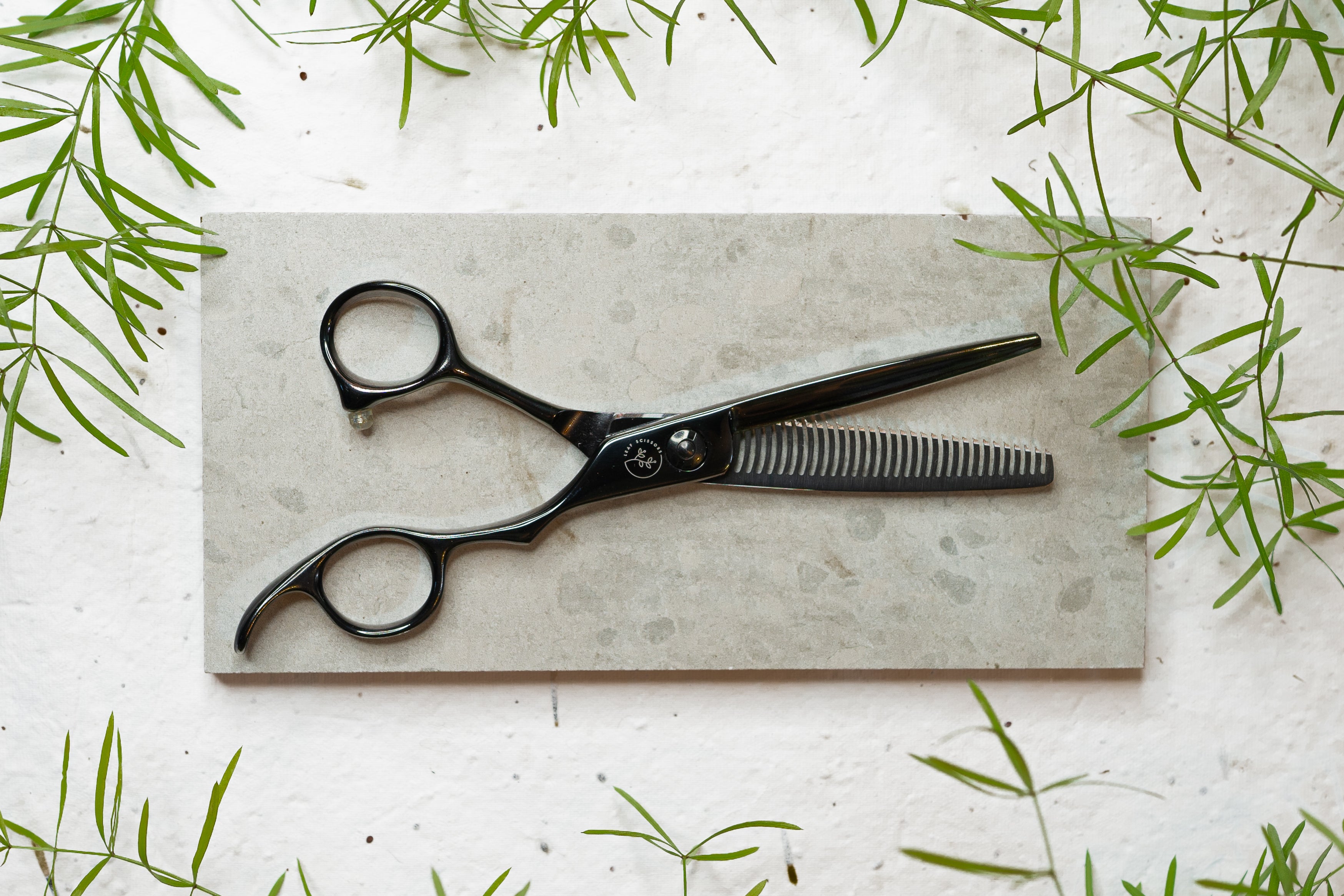 texturizing scissors
