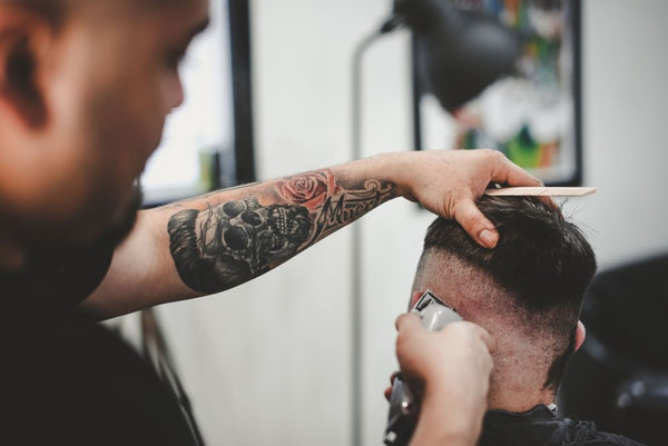 Is it better to cut hair with Scissors or a Hair Clippers?