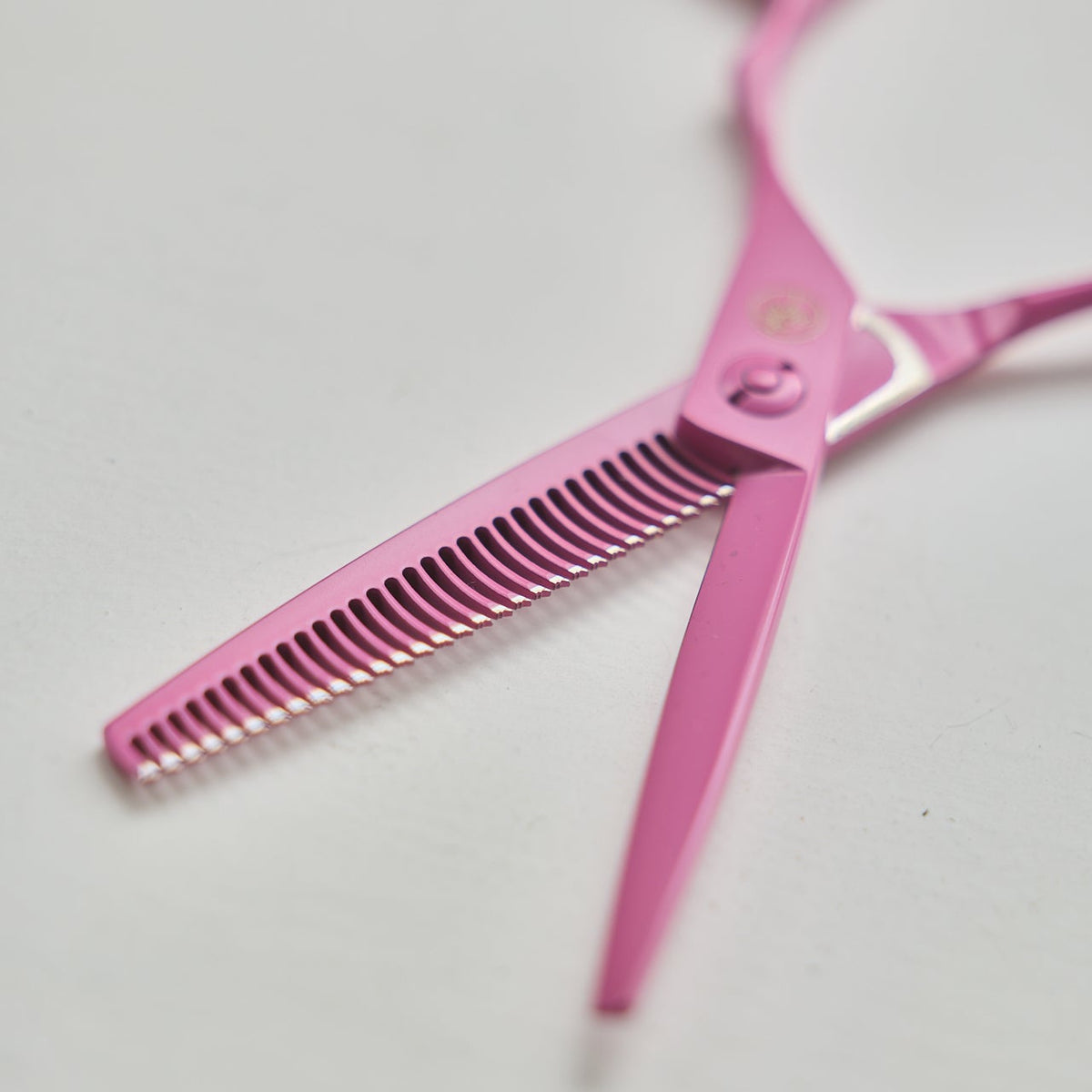 Leaf Pink Edition Texturising Scissor