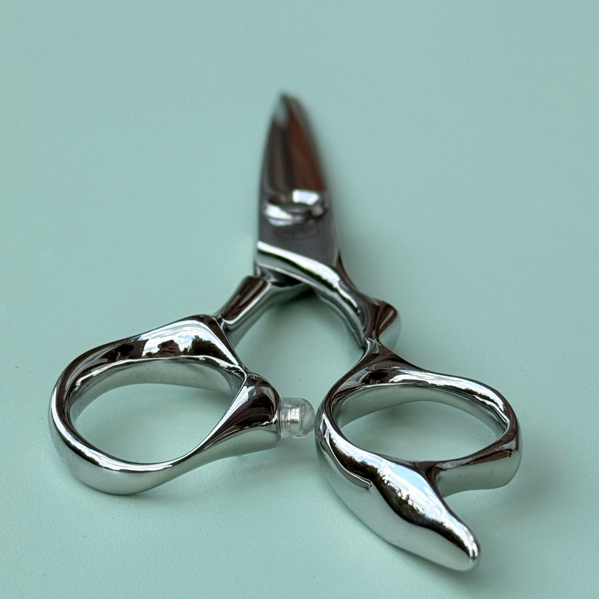 The Foundation Scissor
