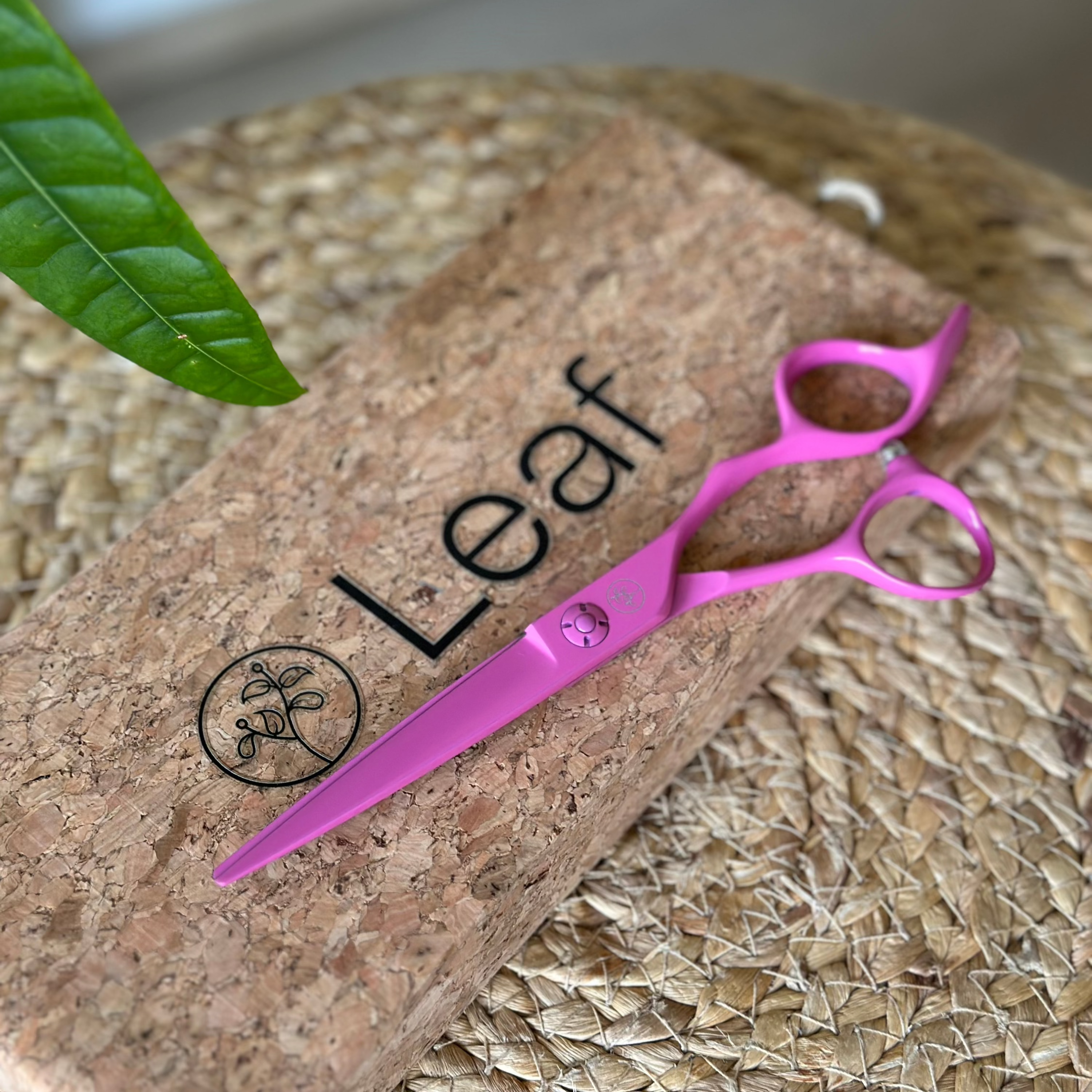 Leaf Pink Hairdressing Scissors